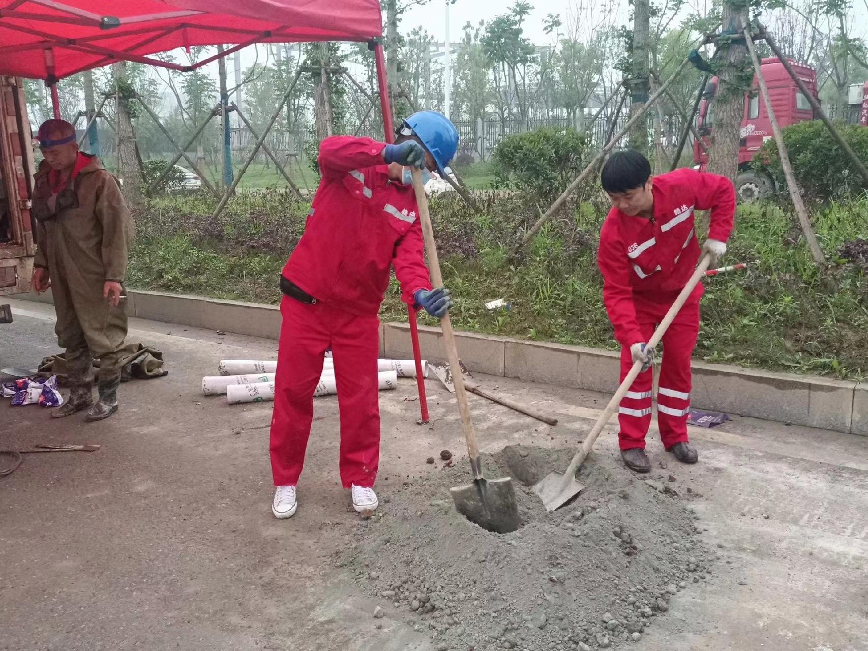 颍州管道疏通哪家好】及时进行市政管道清淤